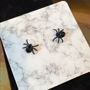 🆕Dainty Tiny Black Crystal Spider Earrings